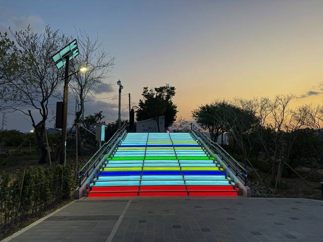 ▲ 동해시 전천 수변 공간 일부가 캐릭터 공원으로 새단장됐다.