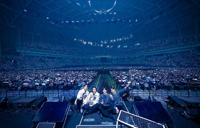 데이식스 고척돔 콘서트. [ JYP엔터테인먼트]