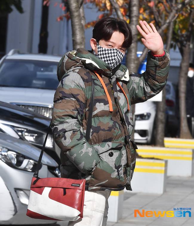 토니안, 뉴스엔DB