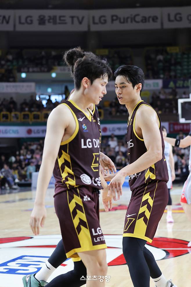 창원 LG 유기상과 양준석. KBL 제공