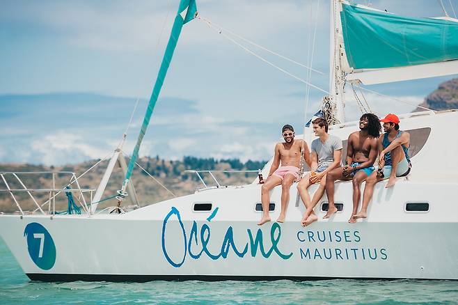 인기 액티비티 중 하나인 동부 카타마란 투어. 사진제공|팜투어