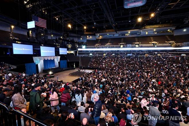 버크셔 해서웨이 주주총회 [로이터 연합뉴스 자료사진. 재판매 및 DB 금지]