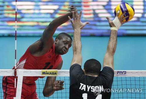 캐나다 대표팀 시절의 에번스(왼쪽) [EPA=연합뉴스]