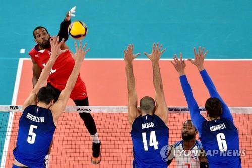 쿠바 대표팀 시절의 헤수스 에레라(왼쪽) [EPA=연합뉴스]