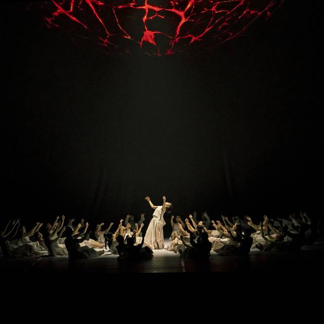 부산시립무용단의 ‘남풍-다시 만난 숨’ 공연 장면. 부산시립예술단 제공