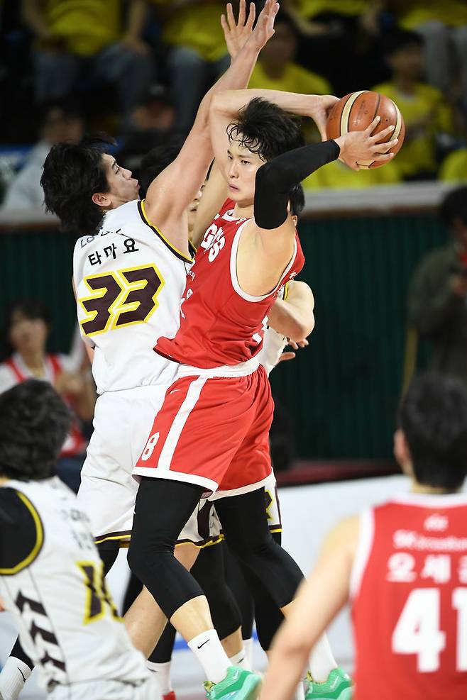 [서울=뉴시스] 프로농구 서울 SK의 안영준. (사진=KBL 제공) *재판매 및 DB 금지