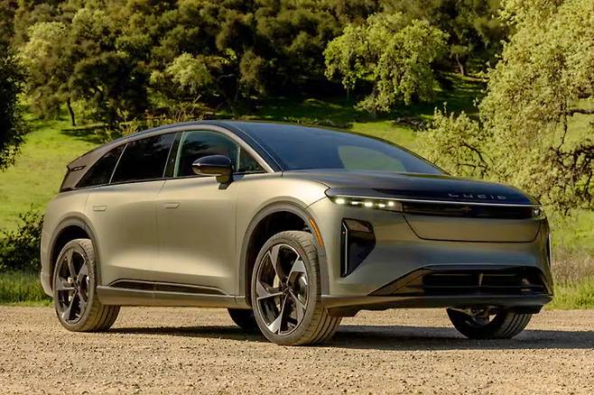 루시드 그래비티