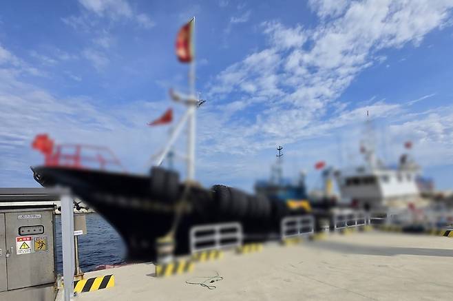 나포된 중국 어선 [군산해경 제공. 재판매 및 DB 금지]