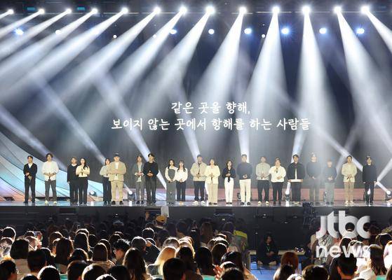 '제61회 백상예술대상 with 구찌'가 5일 오후 서울 강남구 코엑스 D홀에서 개최됐다. 박세완 엔터뉴스팀 기자 park.sewan@jtbc.co.kr
