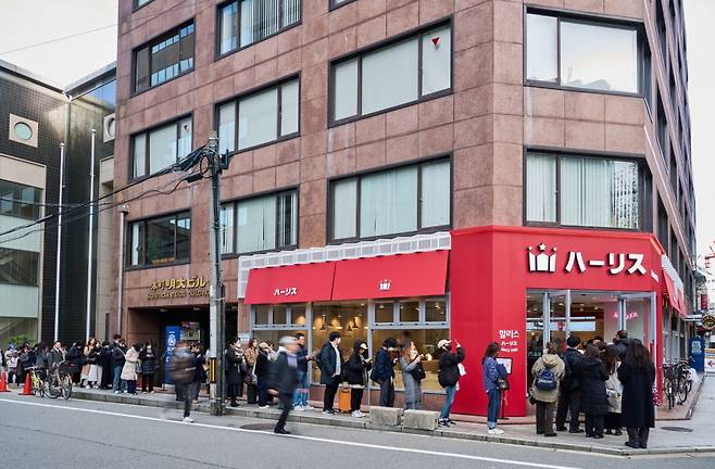 할리스 일본 오사카 ‘혼마치점’ 오픈 당일 이미지(할리스 제공)