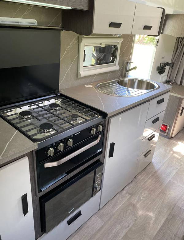 출처 : 캐러밴월드