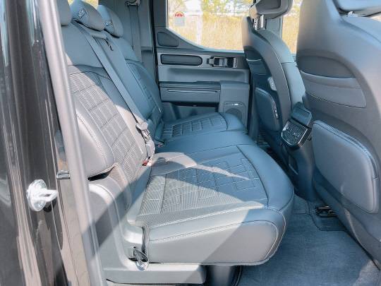 기아 타스만 실내. 장우진 기자