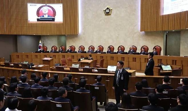 대법관들이 1일 서울 서초구 대법원에서 더불어민주당 이재명 대선 후보의 공직선거법 위반 사건 상고심 선고를 위해 참석해 있다. 사진공동취재단