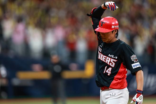 6일 고척 키움전 8회 결승타를 때려낸 대타 김규성이 환호하고 있다. KIA 제공