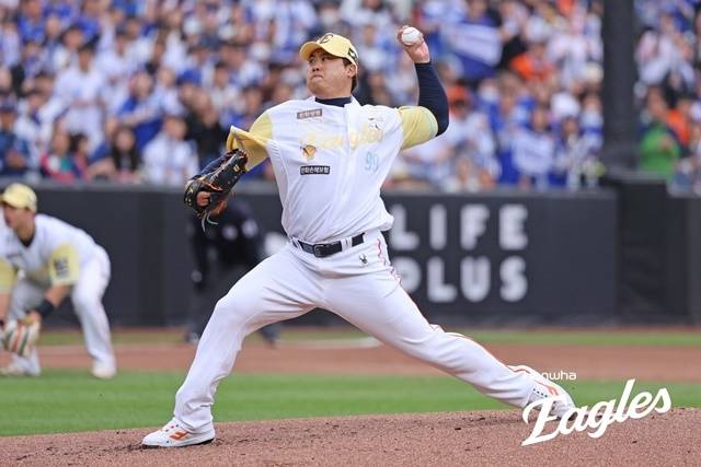 6일 대전 삼성전에서 승리투수가 된 류현진. 사진=한화 제공