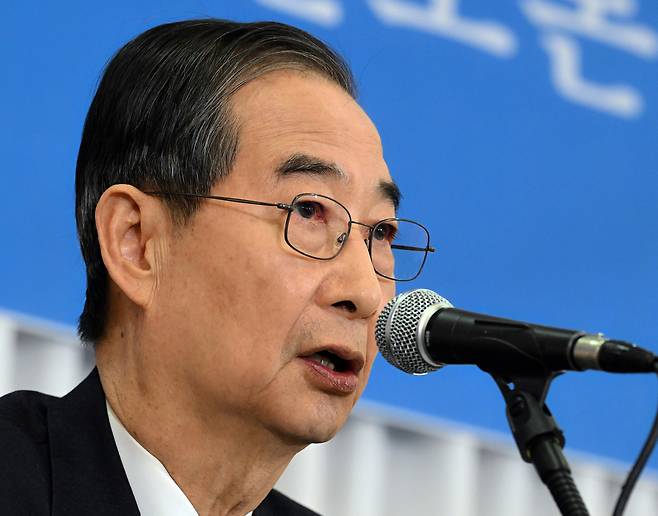 한덕수 대통령선거 무소속 예비후보가 6일 서울 중구 코리아나호텔에서 열린 관훈토론회에서 기조연설을 하고 있다. 2025.5.6 [국회사진기자단]