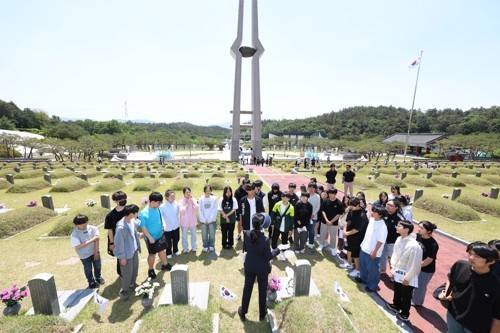 5·18 묘역 참배 [연합뉴스 자료사진]