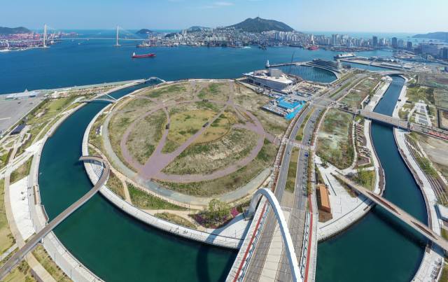 ‘바다 야구장’ 부지로 주목받고 있는 북항 재개발 1단지 내 ‘랜드마크’ 부지. 김종진 기자 kjj1761@