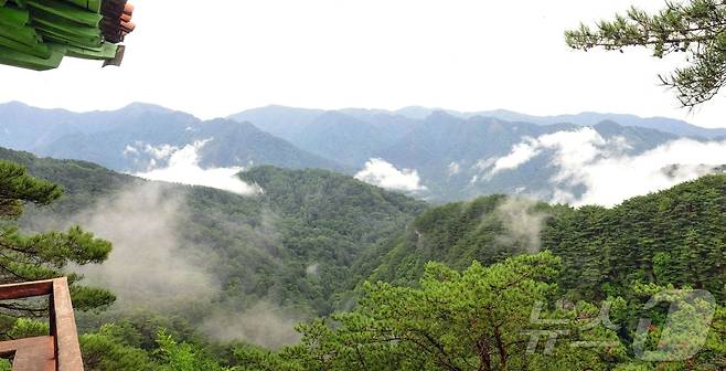 (평양 노동신문=뉴스1) =북한 묘향산. [국내에서만 사용가능. 재배포 금지. DB 금지. For Use Only in the Republic of Korea. Redistribution Prohibited] rodongphoto@news1.kr