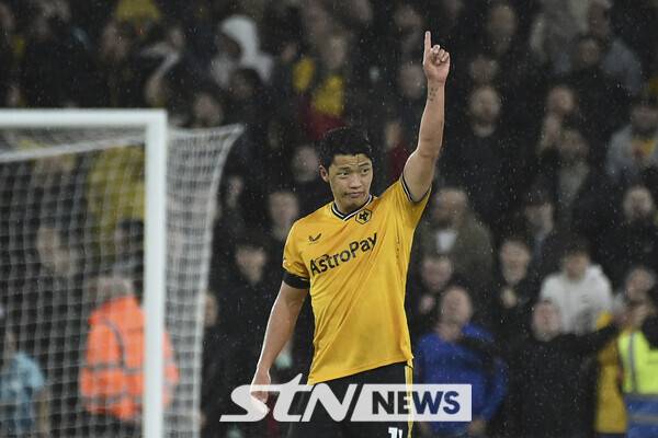 울버햄튼 원더러스 황희찬. 사진┃뉴시스/AP