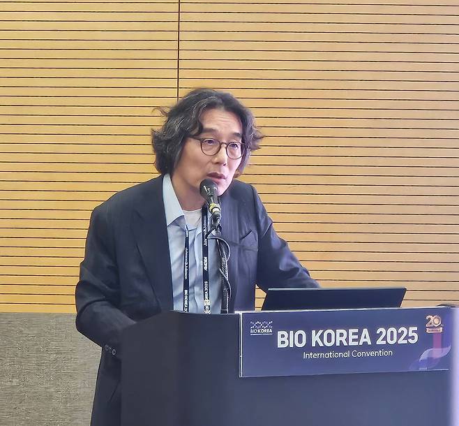 7일 바이오코리아에서 발표하는 윤형진 서울대 의공학과 교수./염현아 기자