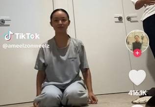 틱톡에서 ‘무릎 점프 스쿼트’ 챌린지가 인기다. [사진출처 = 틱톡]