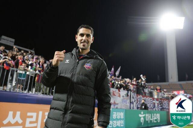 싸박./프로축구연맹