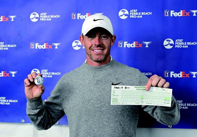 매킬로이는 볼 교체 후 출전한 첫날 ‘슬램덩크 홀인원’을 기록했다. Getty Images