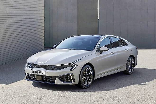 기아 K5 하이브리드