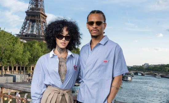 독일 매체 '빌트'가 지난 6일(한국시간) 자네의 아내가 자네의 영국 이적을 부추기고 있다고 보도했다. 최근 재계약 협상이 지지부진한 이유로 지목됐다.&nbsp;자네 SNS