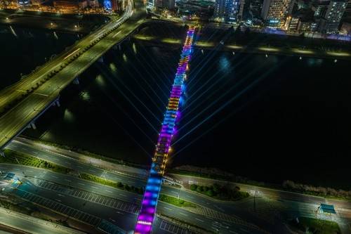 지난해 울산교 빛 쇼 모습 [울산시 제공. 재판매 및 DB 금지]