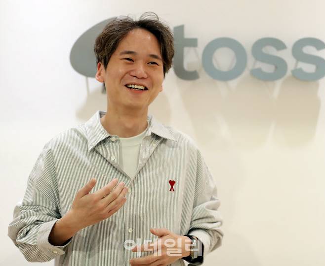 박웅도 토스 커머스 사업 총괄이 이데일리와 인터뷰를 하고 있다. [이데일리 김태형 기자]