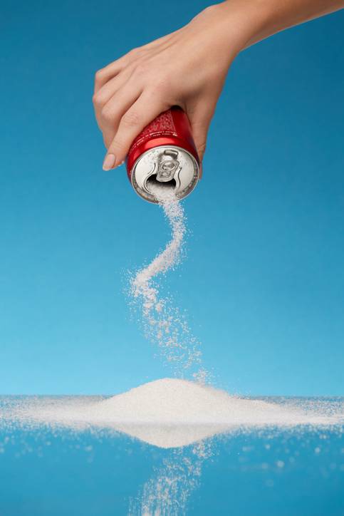 무설탕 음료에 들어있는 인공감미료 에리스리톨은 세포의 산화 스트레스를 높여 세포 손상을 유발하기 때문에 심혈관 질환의 위험을 높이고 인지 기능도 떨어뜨릴 수 있는 것으로 나타났다.[사진=게티이미지뱅크]