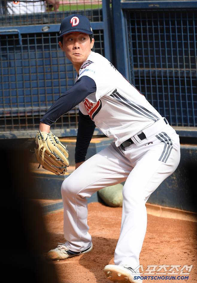 18일 잠실구장에서 열린 두산 베어스와 KIA 타이거즈의 경기. 두산 최민석이 불펜 피칭을 하고 있다. 잠실=박재만 기자 pjm@sportschosun.com/2025.04.18/