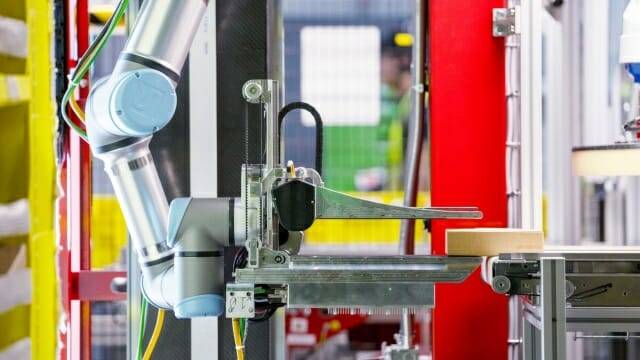 아마존이 촉각을 감지하는 창고 로봇을 개발해 공개했다. (사진=아마존)