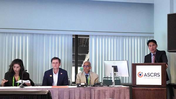 아이리움안과 강성용 원장이 2024년에 이어 스마일라식 연구로 '2025 ASCRS(미국백내장굴절수술학회)'​에서 같은 상을 2년 연속 수상했다.​/사진=아이리움안과 제공