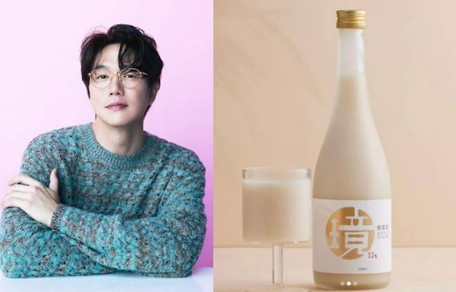 Singer Sung Si-kyung, left, and his makgeolli Kyungtakju [SK JAEWON]