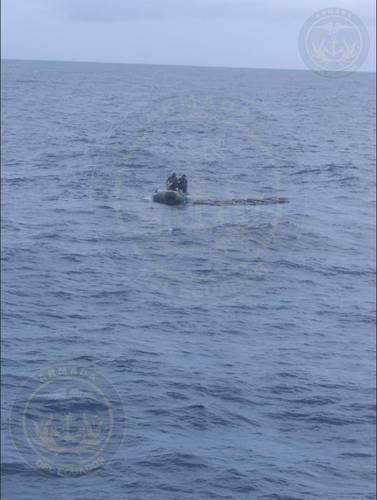 갈라파고스 주변 해상서 적발된 마약 운반선 [에콰도르 군 엑스(X·옛 트위터) 캡처. 재판매 및 DB 금지]