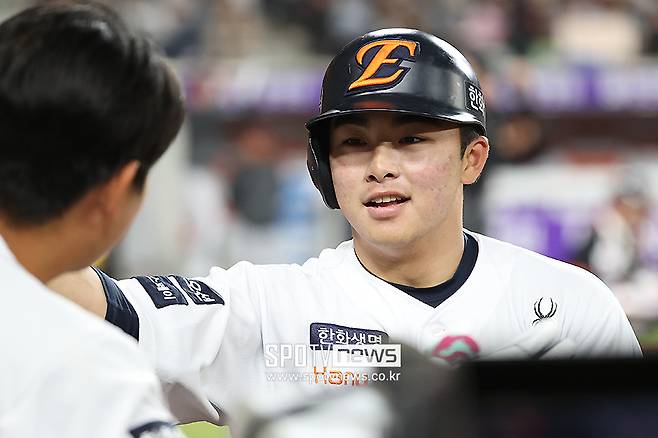 ▲ 이미 6개의 홈런을 치며 개인 한 시즌 최다 기록을 경신한 문현빈은 한화 타선에서 없어서는 안 될 선수가 됐다 ⓒ곽혜미 기자