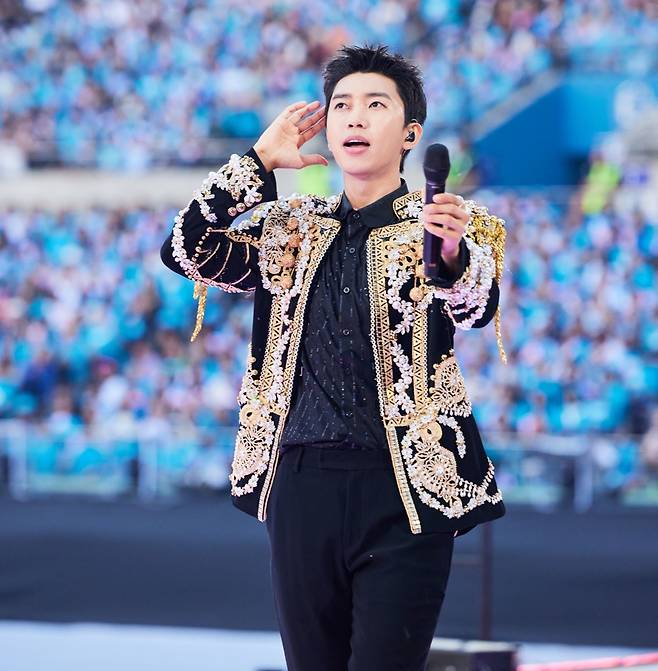 임영웅 '천국보다 아름다운' 4월 써클차트 3관왕