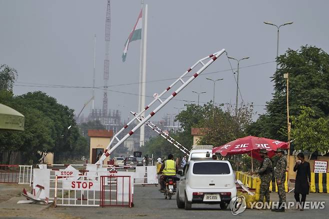 지난 1일 인도와 파키스탄 간 와가 국경검문소 모습 [AP 연합뉴스 자료사진. 재판매 및 DB 금지]