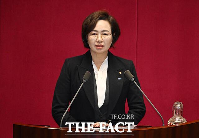 백선희 조국혁신당 의원이 당내에서 발생한 비위 사건과 관련해 공식 사과의 뜻을 밝혔다. /박헌우 기자