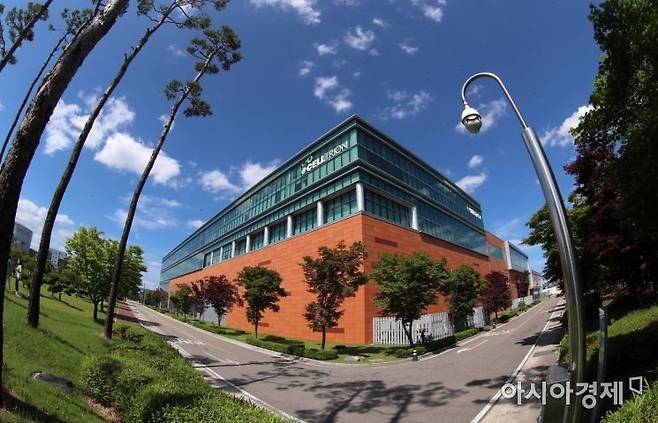 인천 송도 셀트리온 2공장 전경./인천=김현민 기자 kimhyun81@