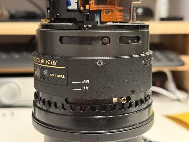 06bcdb27eae639aa658084e544847468e0b14aaaa85d4e9085b8d2f52f86106e31baff701f38fa8b677c5e18cf68a807