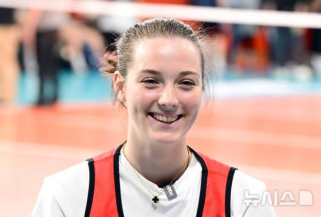 [서울=뉴시스]V-리그 도전하는 러시아 출신 데미도바. (사진=KOVO 제공)