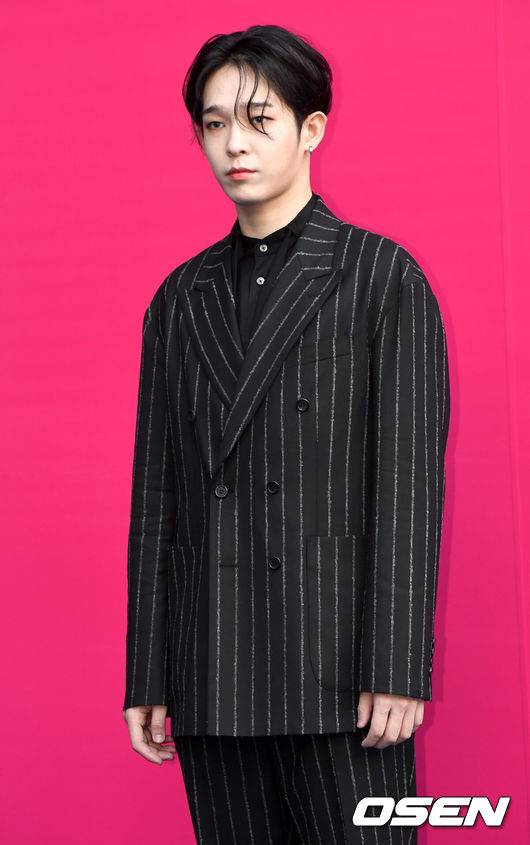 [OSEN=최규한 기자]  가수 남태현이 22일 오후 서울 동대문디자인플라자(DDP)에서 열린 ‘2019 F/W 서울패션위크’ 송지오 쇼에 참석해 포토타임을 하고 있다. /dreamer@osen.co.kr