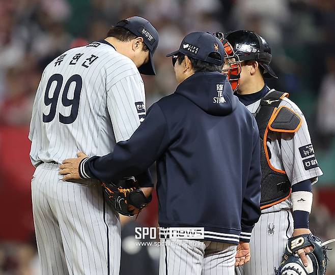 ▲ 류현진 양상문 코치 ⓒ곽혜미 기자