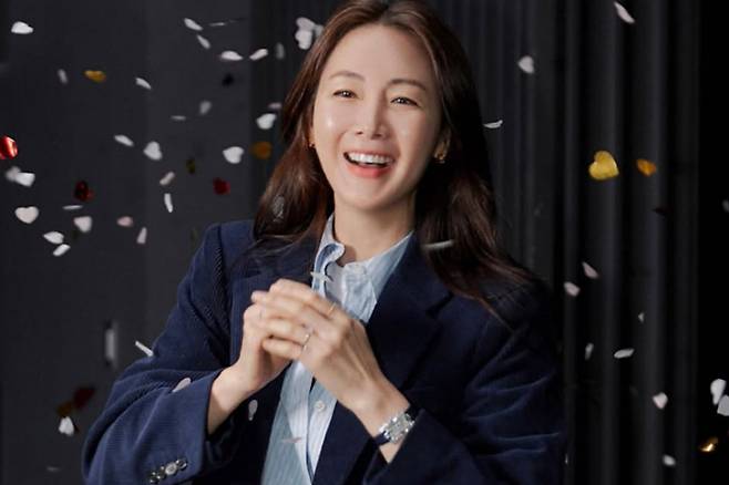 최지우
