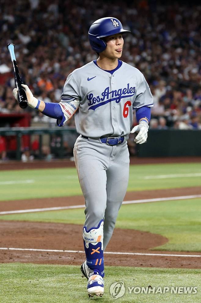 삼진으로 물러나며 아쉬워하는 김혜성 [게티이미지/AFP=연합뉴스]