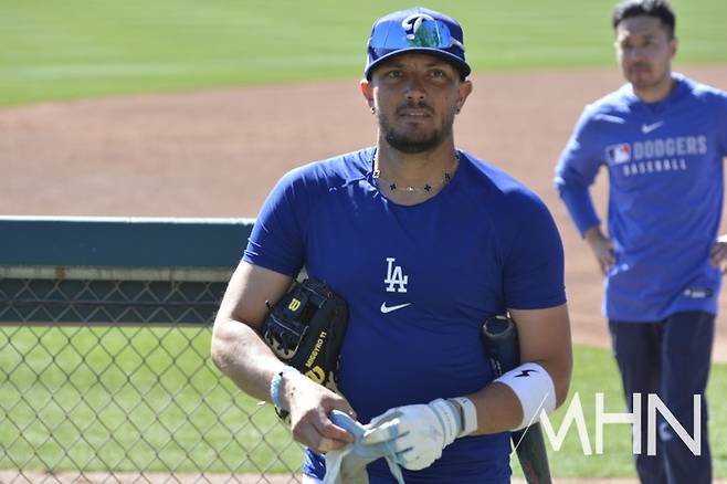 (베테랑 내야수 미구엘 로하스)